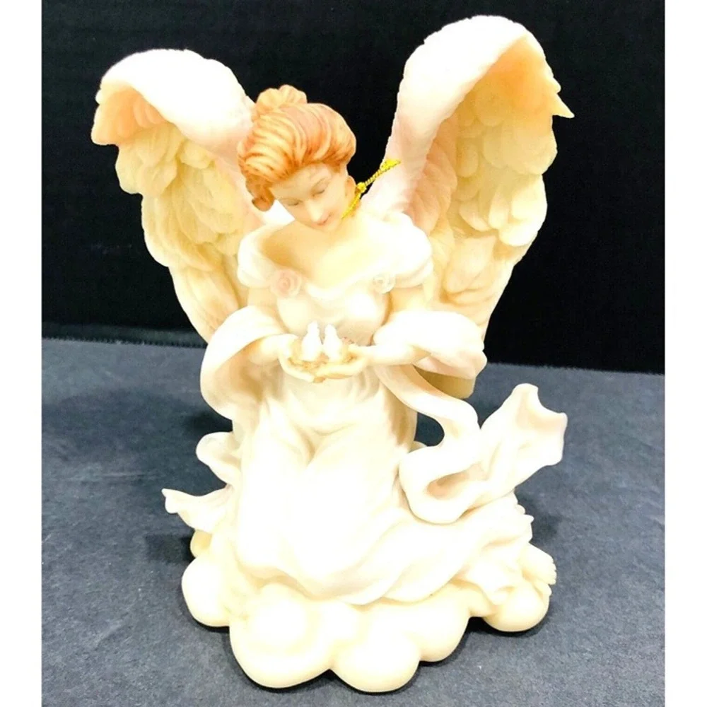 Vintage Angel TESS Tender One Figurine SERAPHIM By Roman Collectors Club